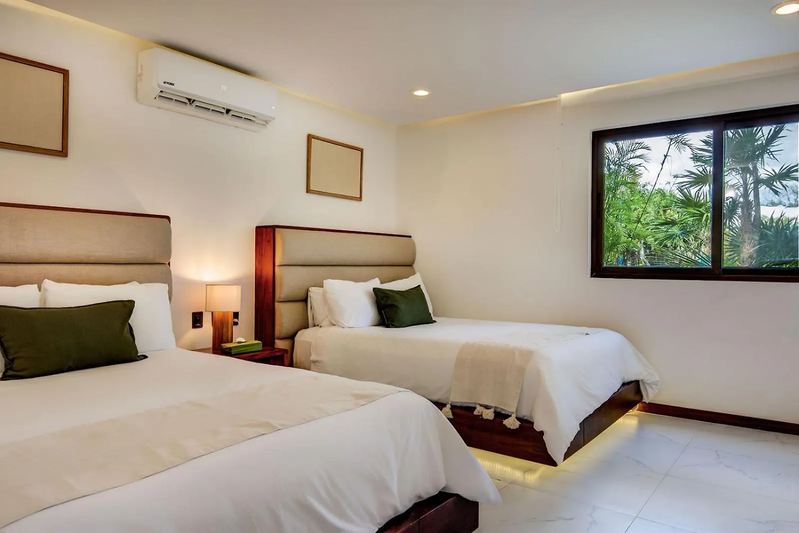Sixteen Bedrooms Villa In Playa Del Carmen 0*,  Mexico